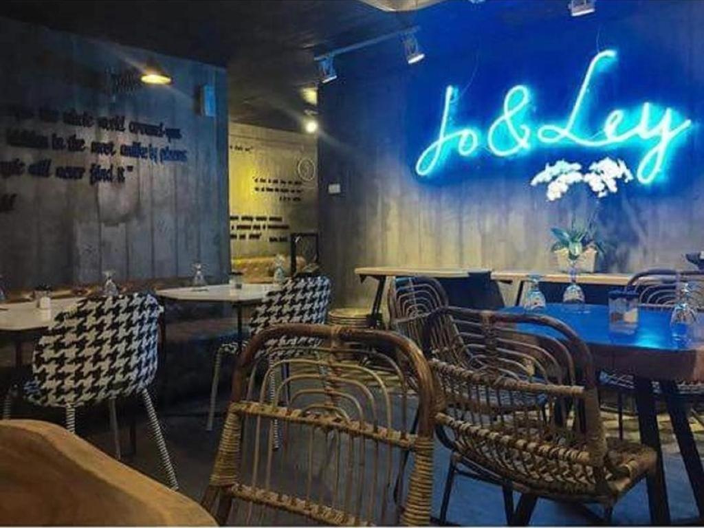 Couleur Hotel Cengkareng Jakarta Exteriör bild