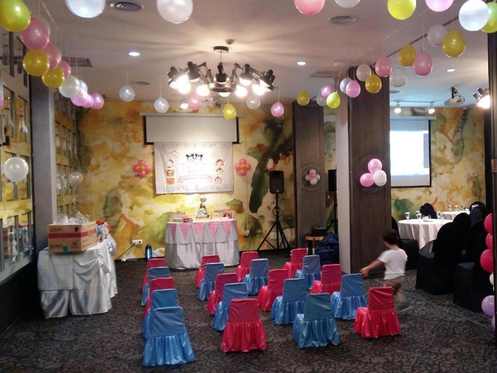 Couleur Hotel Cengkareng Jakarta Exteriör bild