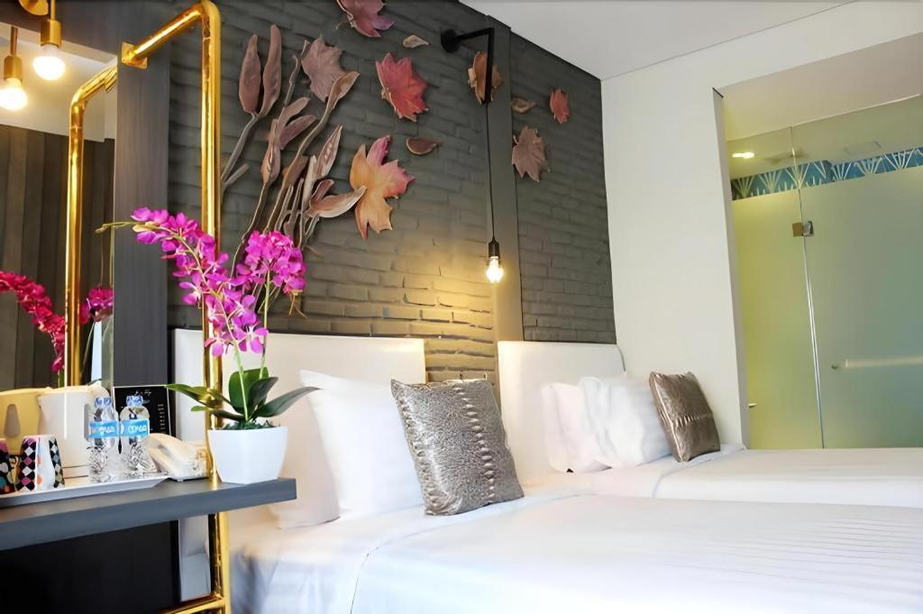 Couleur Hotel Cengkareng Jakarta Exteriör bild