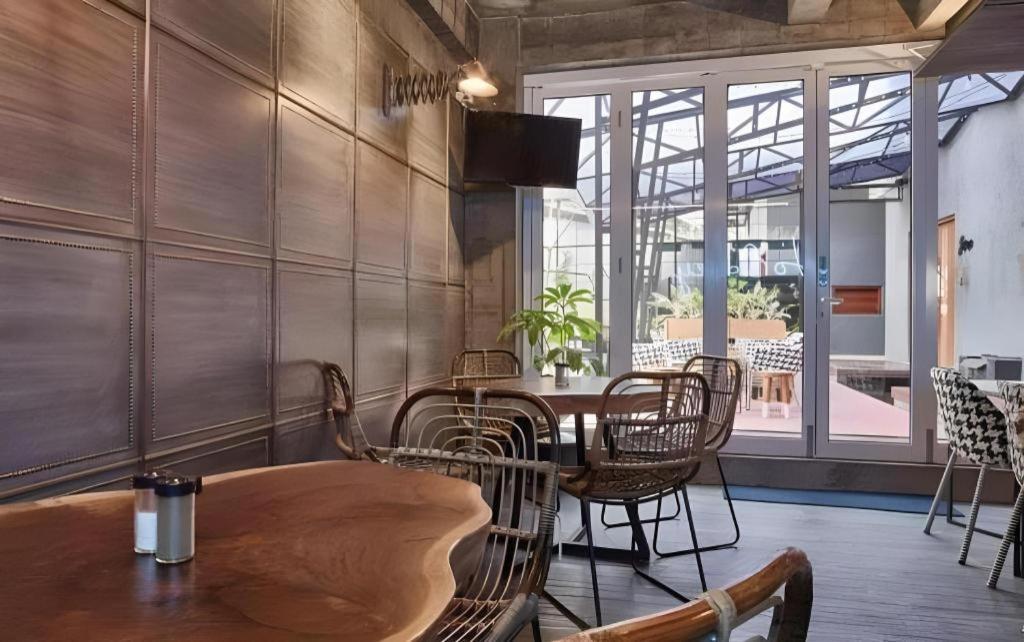 Couleur Hotel Cengkareng Jakarta Exteriör bild